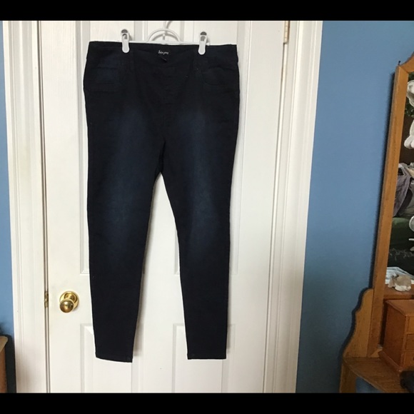 DARK BLUE STRAIGHT JEANS. STRETCHY. - Picture 2 of 4